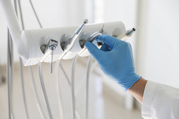 Professional Emergency Dentist technician working in Daniel, UT